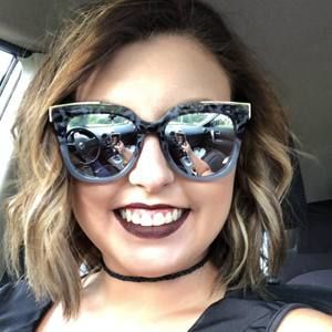 Meet your Posher, Tella